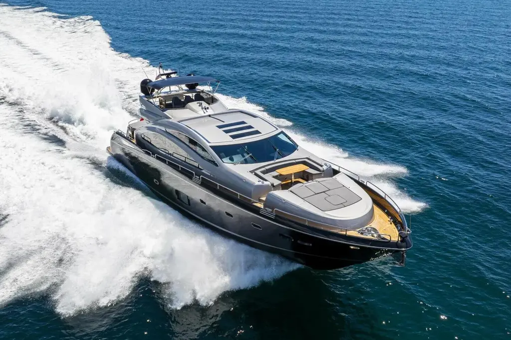 2010 Sunseeker Predator 84 Yacht For Sale in Miami Beach FL 2010 Sunseeker Predator 84 Yacht For Sale in Miami Beach FL