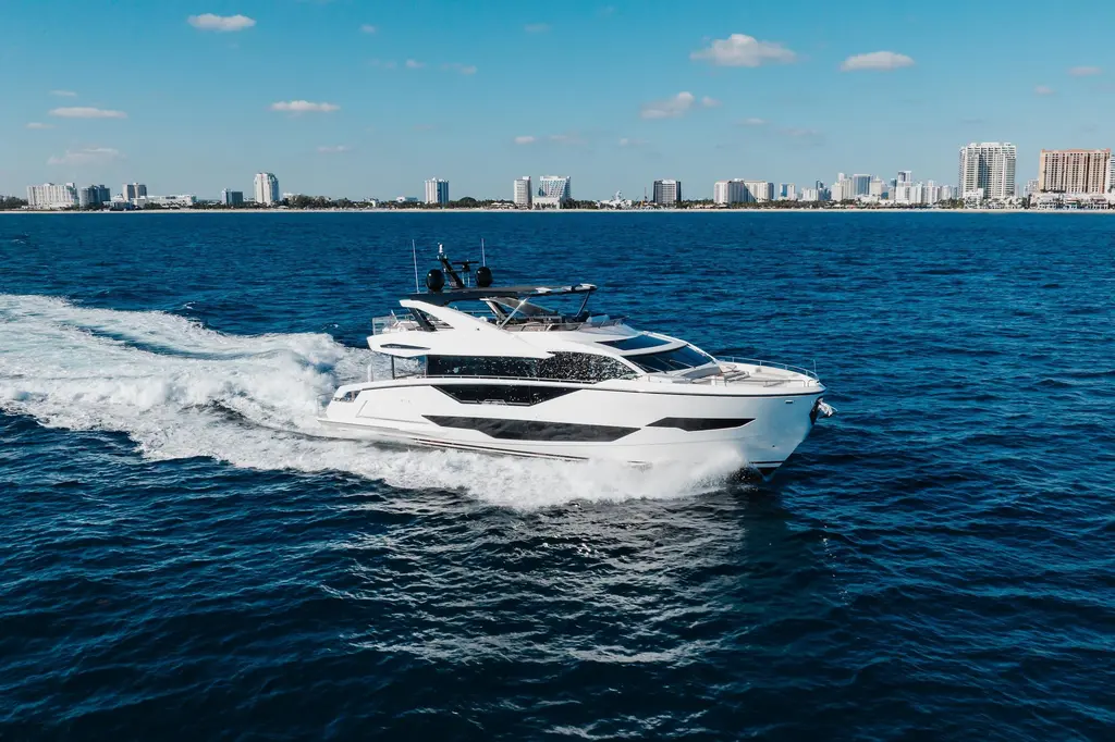 WHITE STAR 2023 Sunseeker 90 Ocean Yacht For Sale in Fort Lauderdale FL WHITE STAR 2023 Sunseeker 90 Ocean Yacht For Sale in Fort Lauderdale FL
