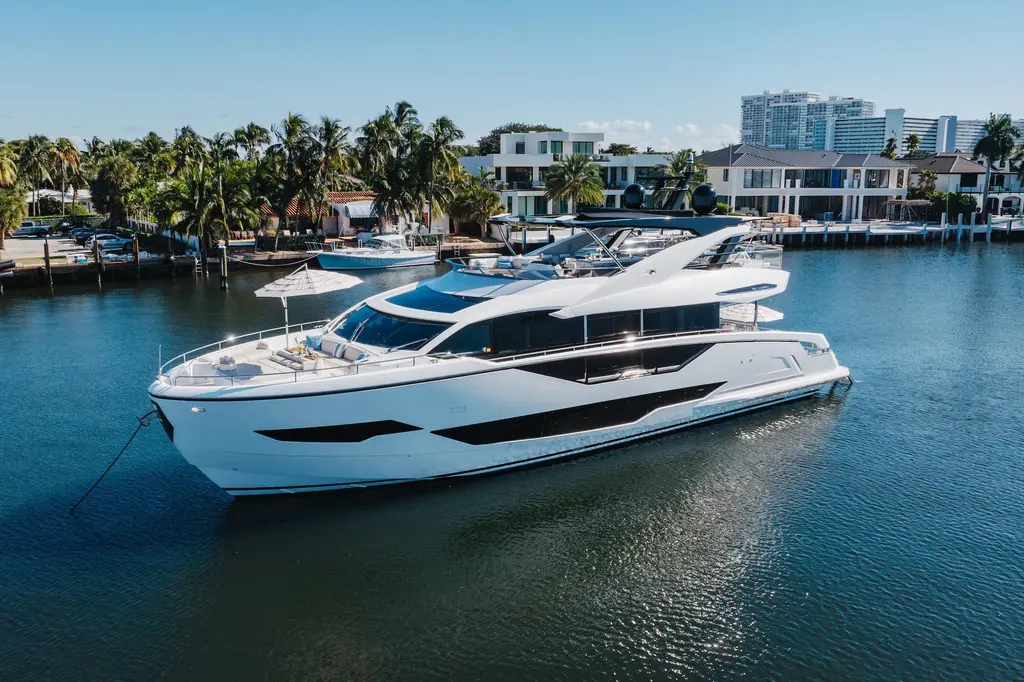 WHITE STAR 2023 Sunseeker 90 Ocean Yacht For Sale in Fort Lauderdale FL WHITE STAR 2023 Sunseeker 90 Ocean Yacht For Sale in Fort Lauderdale FL