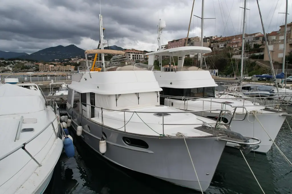  2018 Beneteau Swift Trawler 44 Yacht For Sale in Grimaud 83