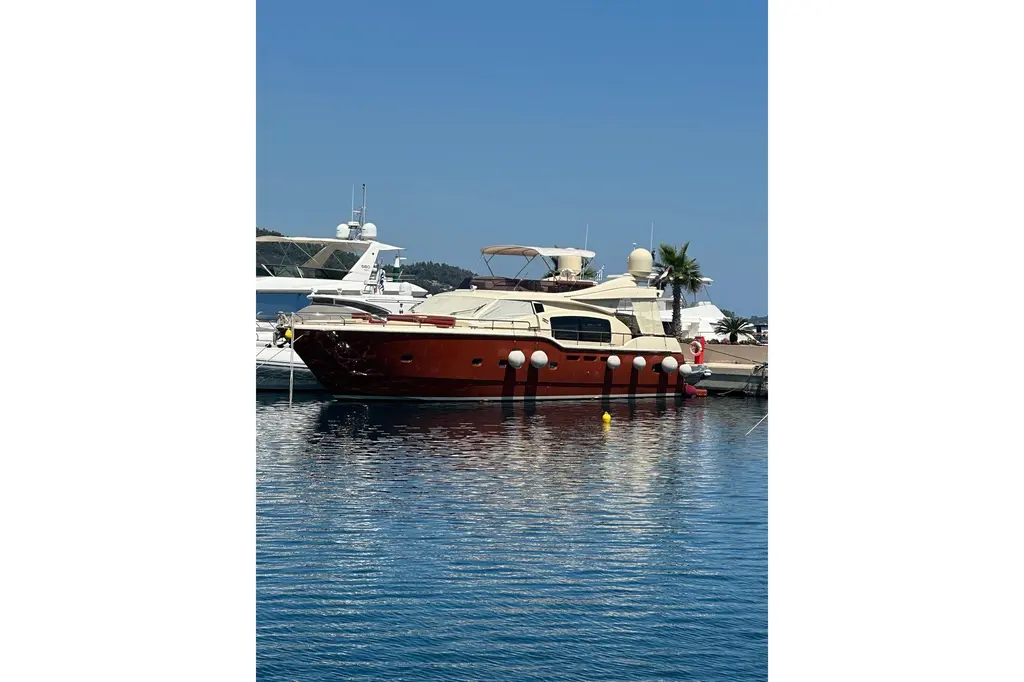 2008 Ferretti Yachts Altura 690 Yacht For Sale in Pallini 2008 Ferretti Yachts Altura 690 Yacht For Sale in Pallini