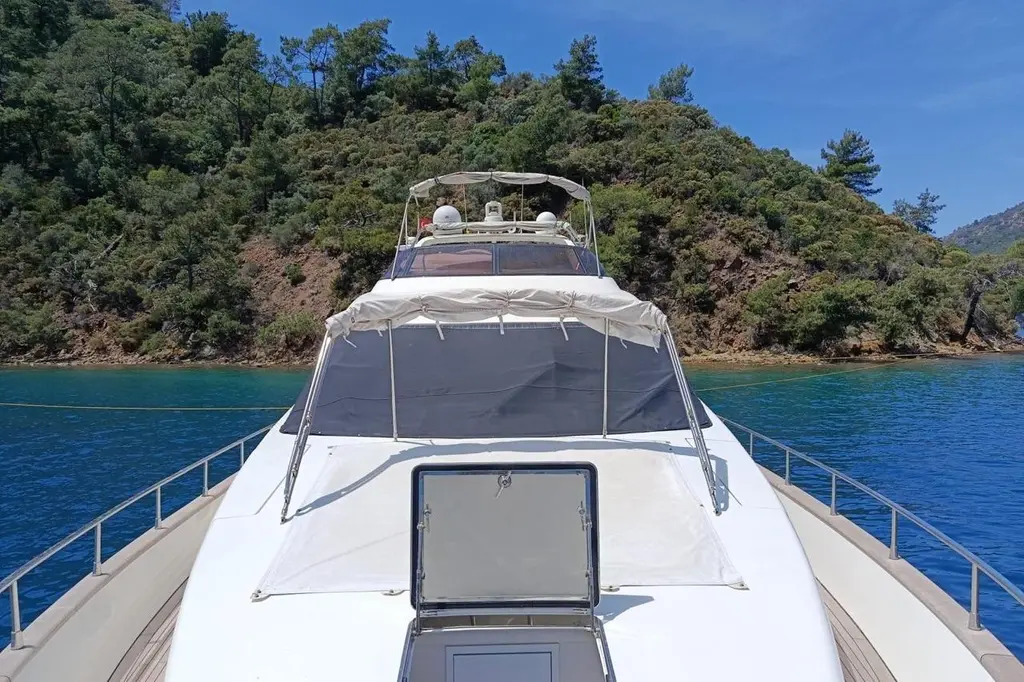 OLIVETO 2000 Azimut 70 Sea Jet Yacht For Sale in Kampia OLIVETO 2000 Azimut 70 Sea Jet Yacht For Sale in Kampia