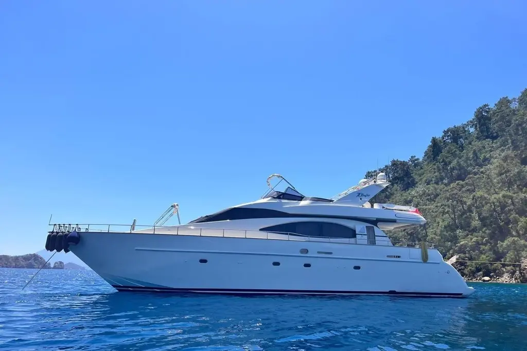 OLIVETO 2000 Azimut 70 Sea Jet Yacht For Sale in Kampia OLIVETO 2000 Azimut 70 Sea Jet Yacht For Sale in Kampia
