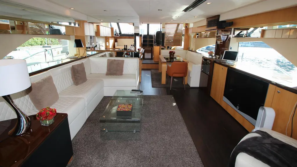 2008 Fairline Squadron 70 Yacht For Sale in København Ø 2008 Fairline Squadron 70 Yacht For Sale in København Ø