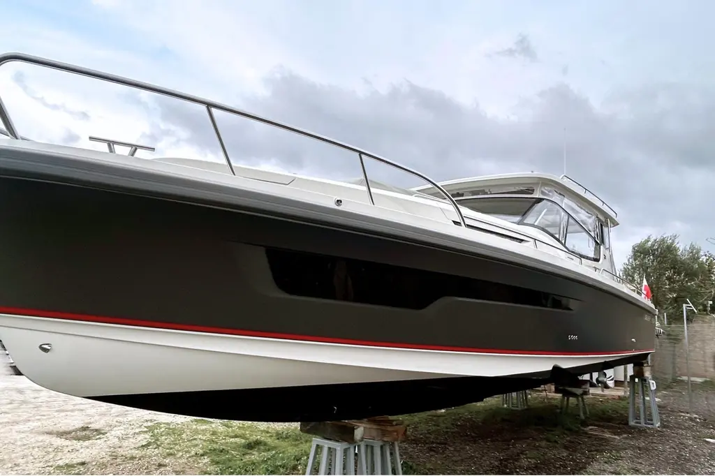 Silver Fox 2025 Nimbus Weekender 11 Yacht For Sale in Athens Silver Fox 2025 Nimbus Weekender 11 Yacht For Sale in Athens
