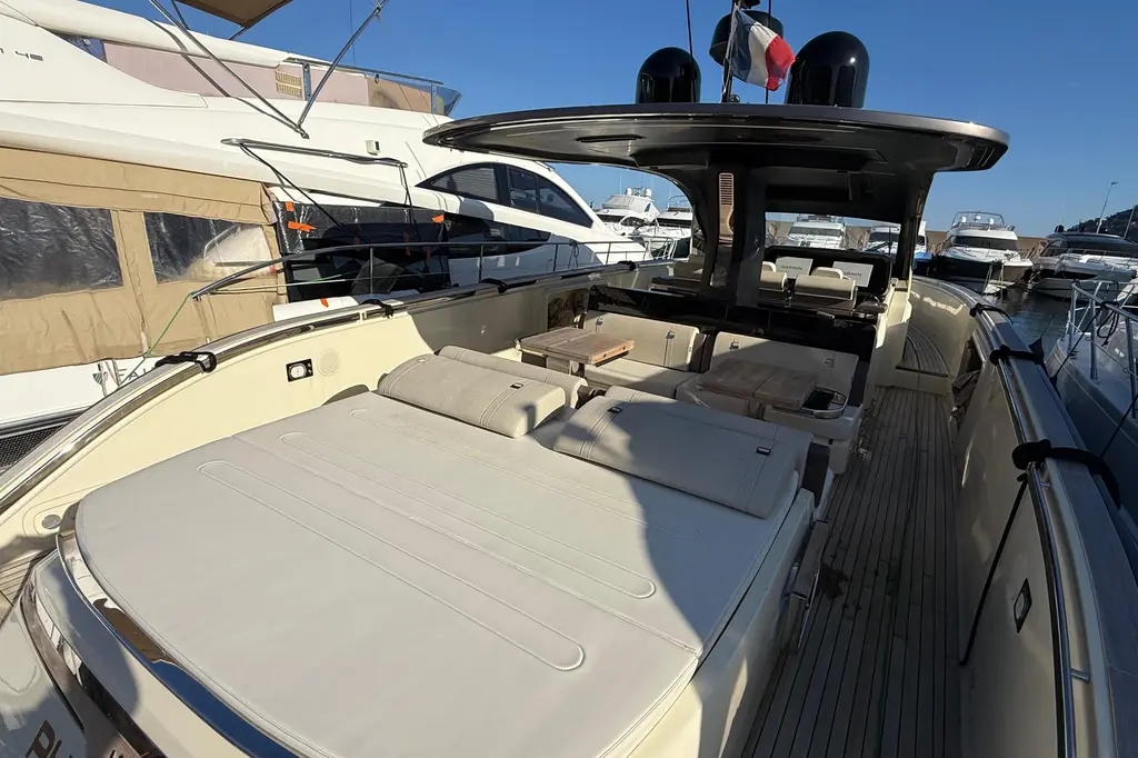 2022 Invictus TT 460 Yacht For Sale in Mandelieu-la-Napoule 2022 Invictus TT 460 Yacht For Sale in Mandelieu-la-Napoule