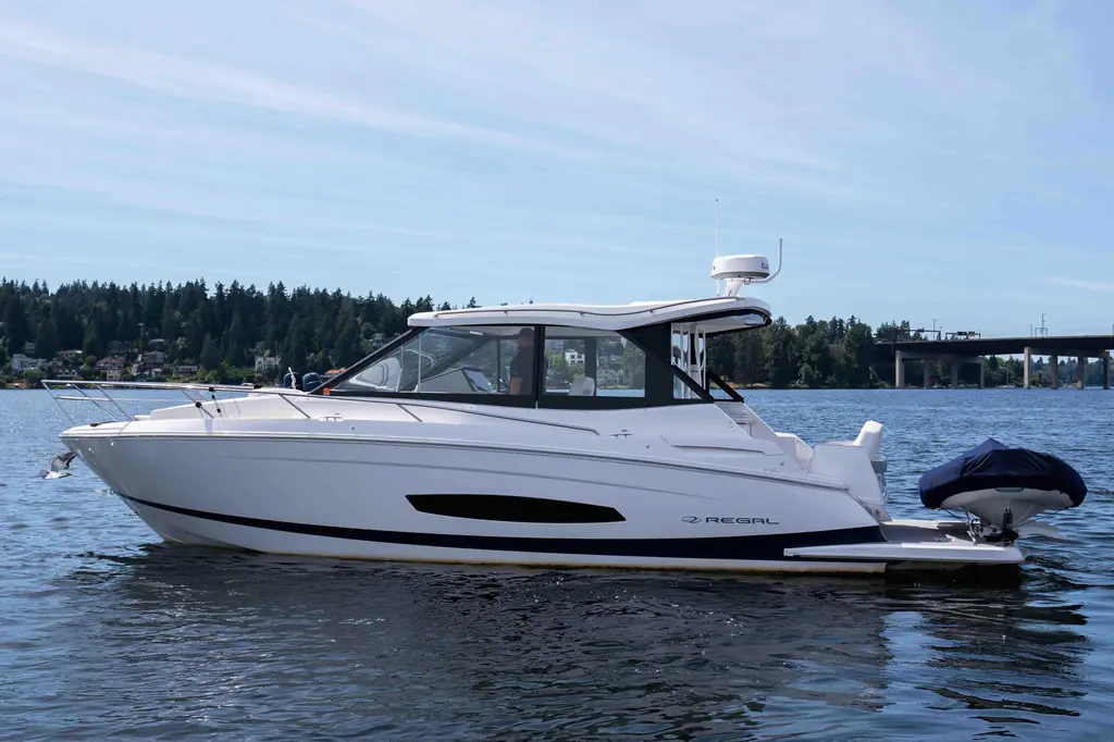 2024 Regal 36 Grande Coupe Yacht For Sale in Seattle WA 2024 Regal 36 Grande Coupe Yacht For Sale in Seattle WA