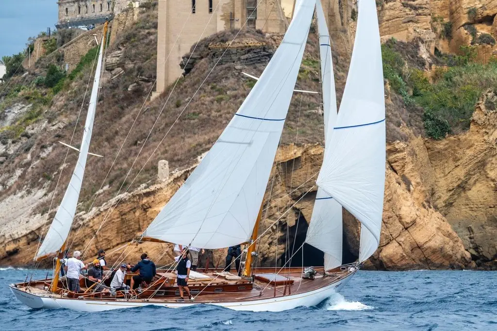 1952 Ketch Bermudiano Yacht For Sale in Rome IT-RM 1952 Ketch Bermudiano Yacht For Sale in Rome IT-RM