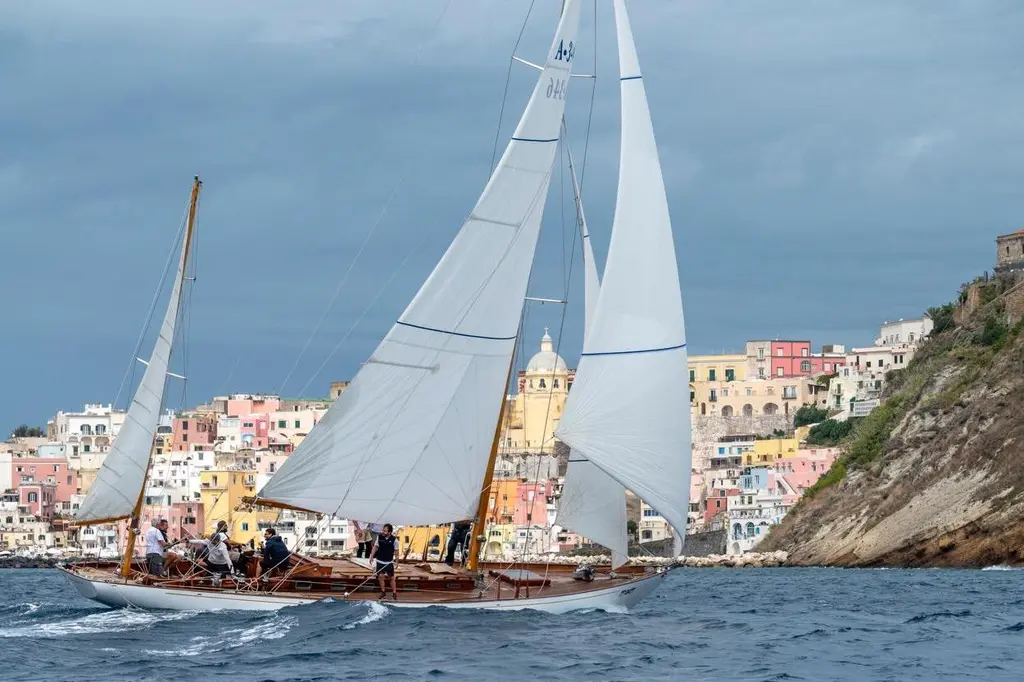 1952 Ketch Bermudiano Yacht For Sale in Rome IT-RM 1952 Ketch Bermudiano Yacht For Sale in Rome IT-RM