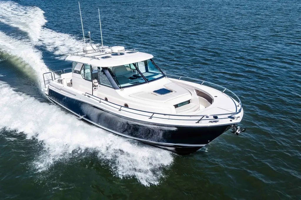LIVIMAC 2016 Tiara Yachts Q44 Yacht For Sale in San Diego CA LIVIMAC 2016 Tiara Yachts Q44 Yacht For Sale in San Diego CA