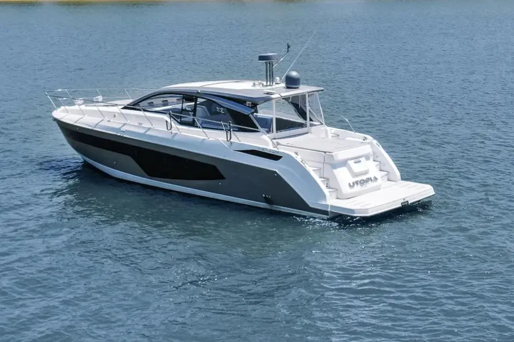 UTOPIA 2020 Azimut Atlantis 51 Yacht For Sale in Lewisville TX UTOPIA 2020 Azimut Atlantis 51 Yacht For Sale in Lewisville TX