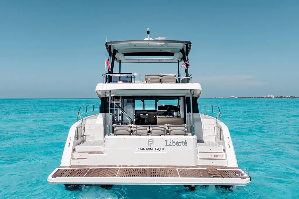 Libert'e 2020 Fountaine Pajot MY6 Yacht For Sale in Cancún Libert'e 2020 Fountaine Pajot MY6 Yacht For Sale in Cancún