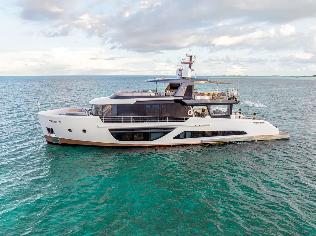 VIVACE 2022 Spritz Yacht For Sale in Fort Lauderdale FL VIVACE 2022 Spritz Yacht For Sale in Fort Lauderdale FL
