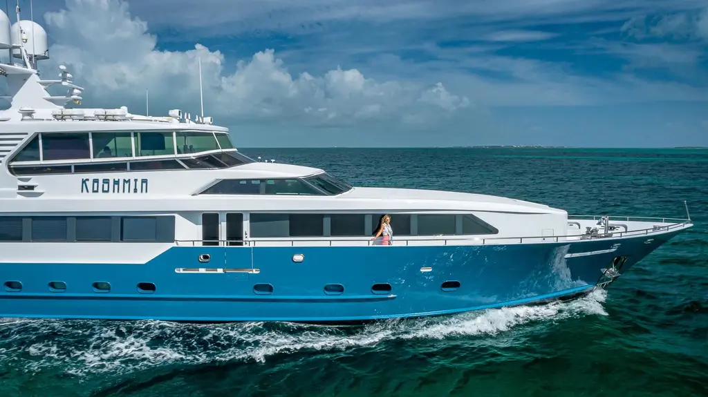 KASHMIR 2008 Broward Raised Pilothouse Yacht For Sale in KASHMIR 2008 Broward Raised Pilothouse Yacht For Sale in