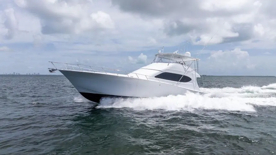 2024 Hatteras GT70 Yacht For Sale in Coral Gables FL 2024 Hatteras GT70 Yacht For Sale in Coral Gables FL