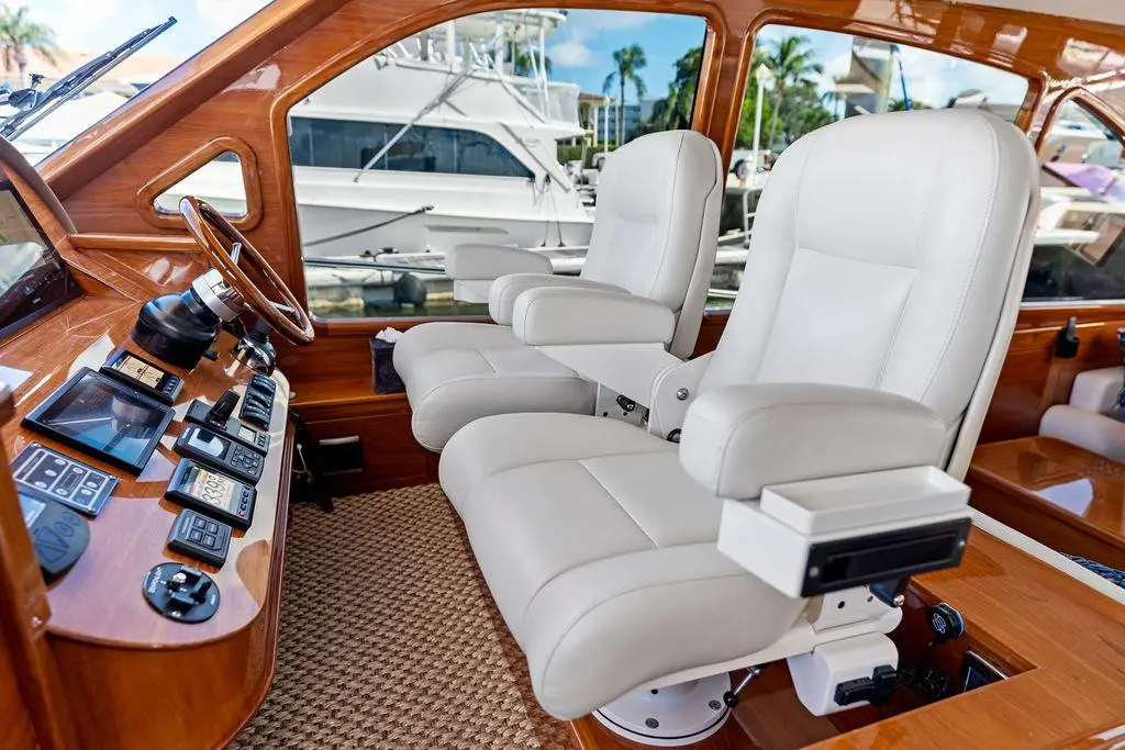 TUTTO BENE 2018 Palm Beach Motor Yachts PB55 Flybridge Yacht For Sale in Jupiter FL