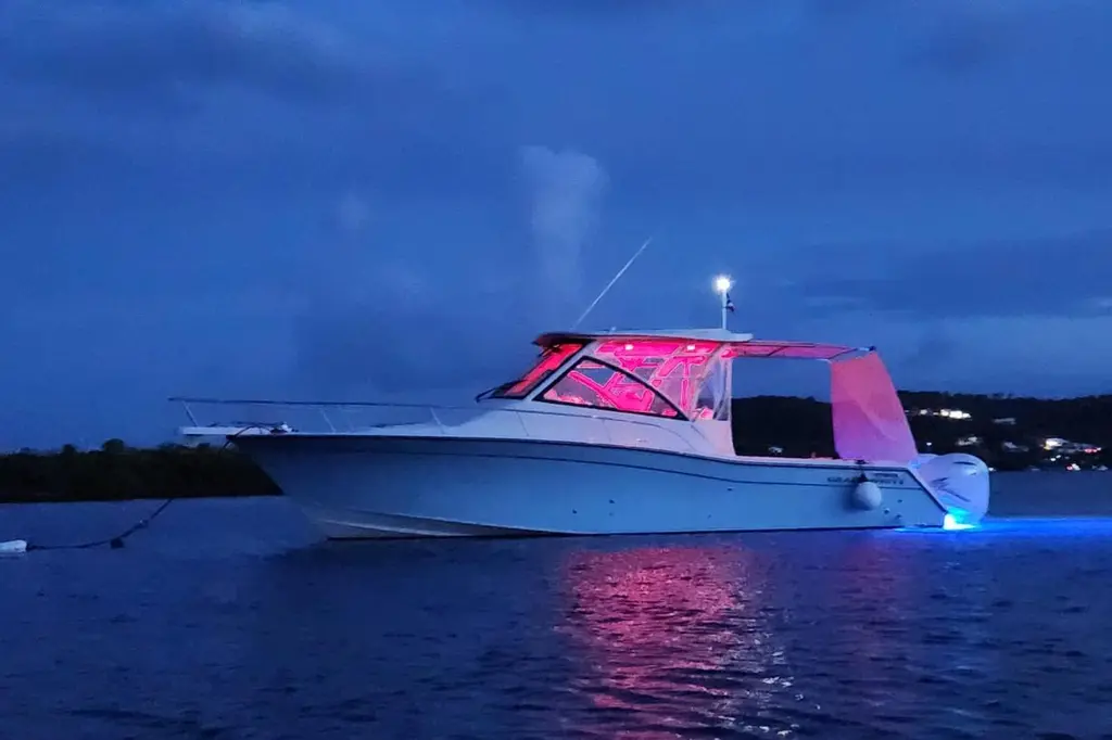  2021 Grady-White Express 330 Yacht For Sale in Fajardo 