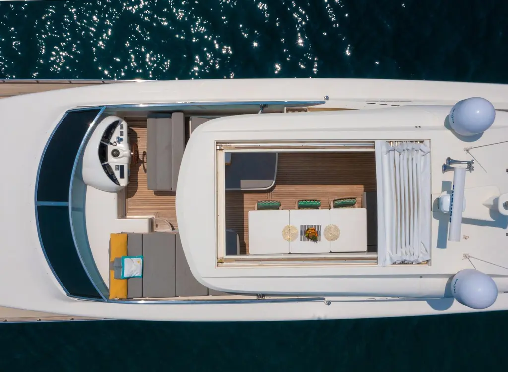 2007 Canados 86 Yacht For Sale in Cannes 2007 Canados 86 Yacht For Sale in Cannes