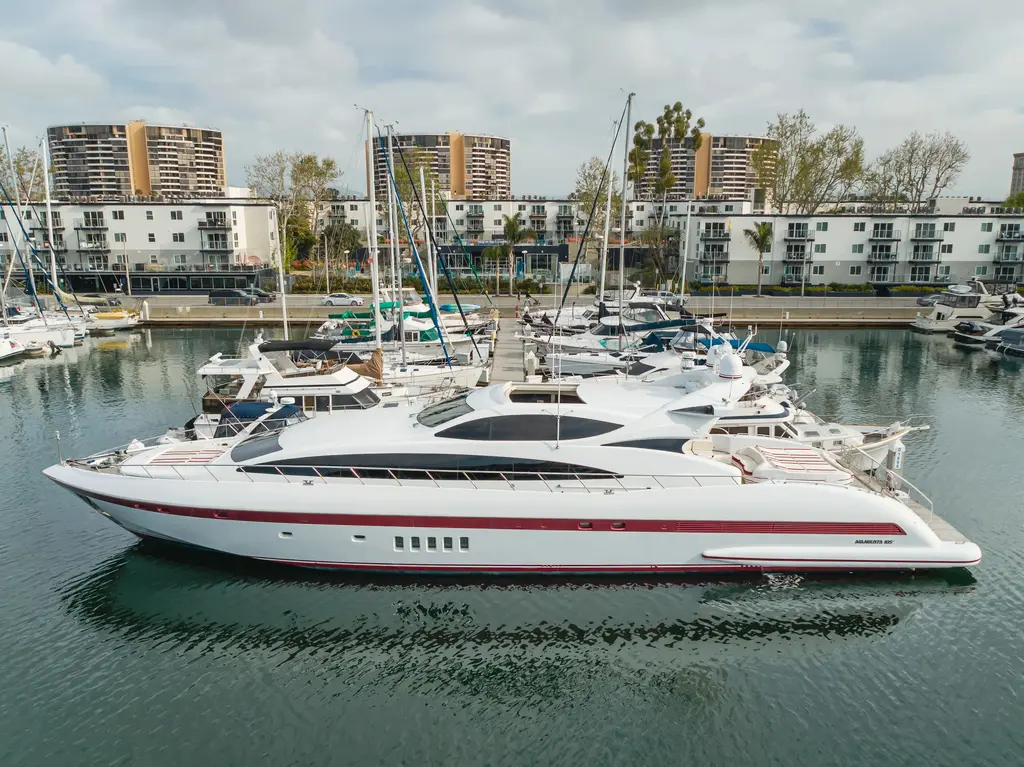 2004 mangusta 105 sport saigon long beach california for sale