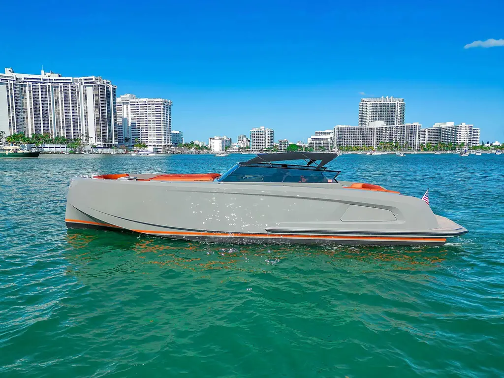 Spectra 2021 Vanquish Yachts VQ 45 Yacht For Sale in Riviera Beach FL Spectra 2021 Vanquish Yachts VQ 45 Yacht For Sale in Riviera Beach FL