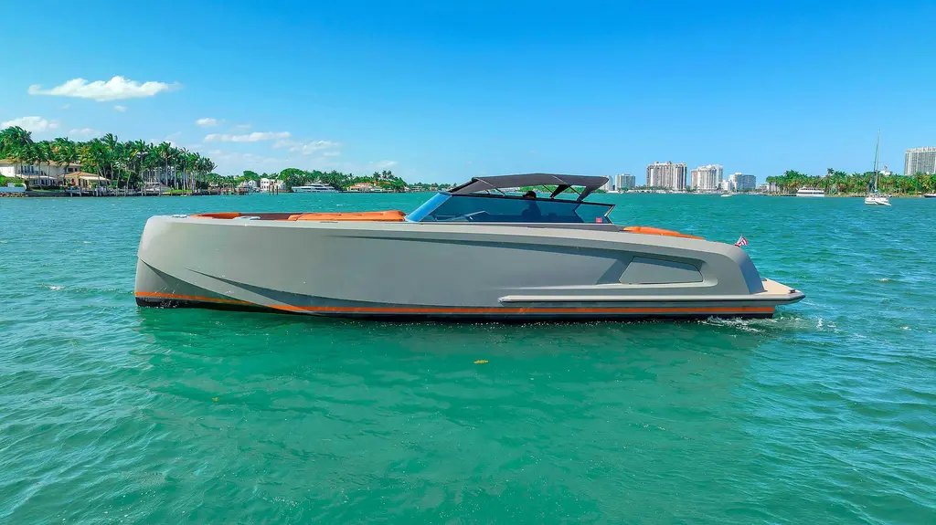 Spectra 2021 Vanquish Yachts VQ 45 Yacht For Sale in Riviera Beach FL Spectra 2021 Vanquish Yachts VQ 45 Yacht For Sale in Riviera Beach FL
