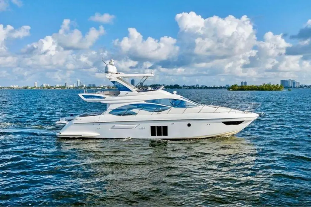 G Boat 2016 Azimut 54 Yacht For Sale in Hollywood FL G Boat 2016 Azimut 54 Yacht For Sale in Hollywood FL