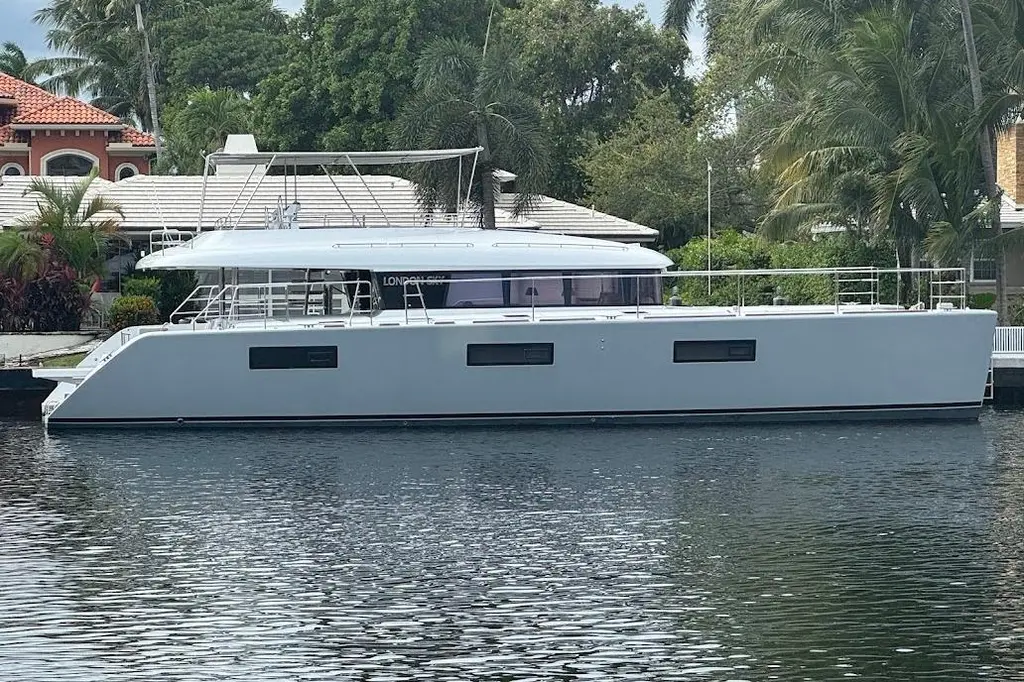 LONDON SKY 2015 Lagoon 630 Motor Yacht Yacht For Sale in Fort Lauderdale FL LONDON SKY 2015 Lagoon 630 Motor Yacht Yacht For Sale in Fort Lauderdale FL