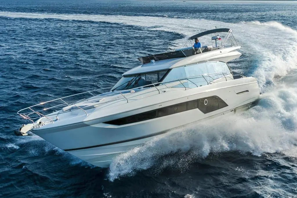 2019 Prestige 590 Yacht For Sale in Livorno IT-LI 2019 Prestige 590 Yacht For Sale in Livorno IT-LI