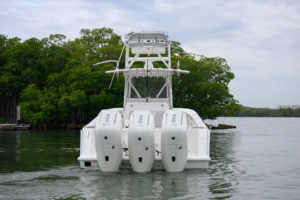 2025 SeaVee 370Z Yacht For Sale in North Miami Beach FL 2025 SeaVee 370Z Yacht For Sale in North Miami Beach FL
