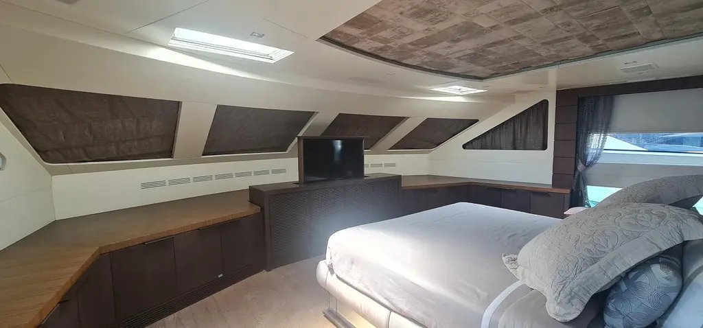 2015 Benetti Classic 121 Yacht For Sale in Beirut 2015 Benetti Classic 121 Yacht For Sale in Beirut