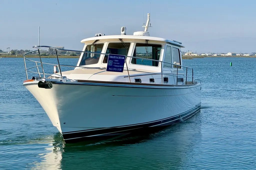 SKAL 2014 Sabre 42 Salon Express Yacht For Sale in Huntington Beach CA SKAL 2014 Sabre 42 Salon Express Yacht For Sale in Huntington Beach CA
