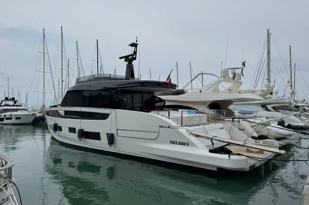 2025 Azimut Seadeck 7 Yacht For Sale in Lavagna IT-GE 2025 Azimut Seadeck 7 Yacht For Sale in Lavagna IT-GE