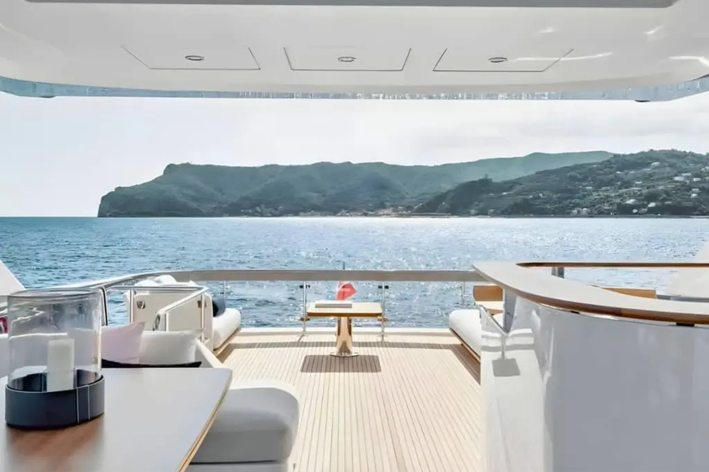 COCO III 2023 Azimut Fly 78 Yacht For Sale in Athens COCO III 2023 Azimut Fly 78 Yacht For Sale in Athens