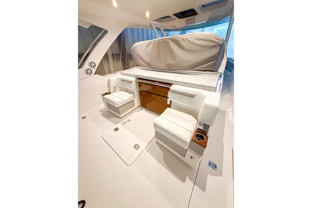 2025 Tiara Yachts 38 LS Yacht For Sale in Portland CT 2025 Tiara Yachts 38 LS Yacht For Sale in Portland CT