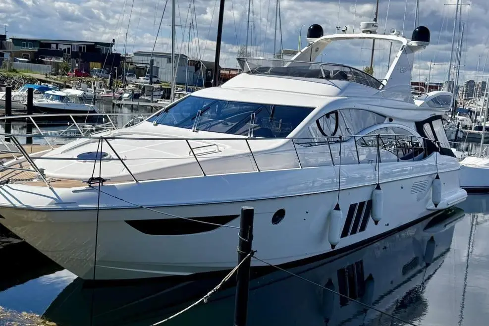 2008 Azimut 58 Yacht For Sale in Copenhagen 2008 Azimut 58 Yacht For Sale in Copenhagen