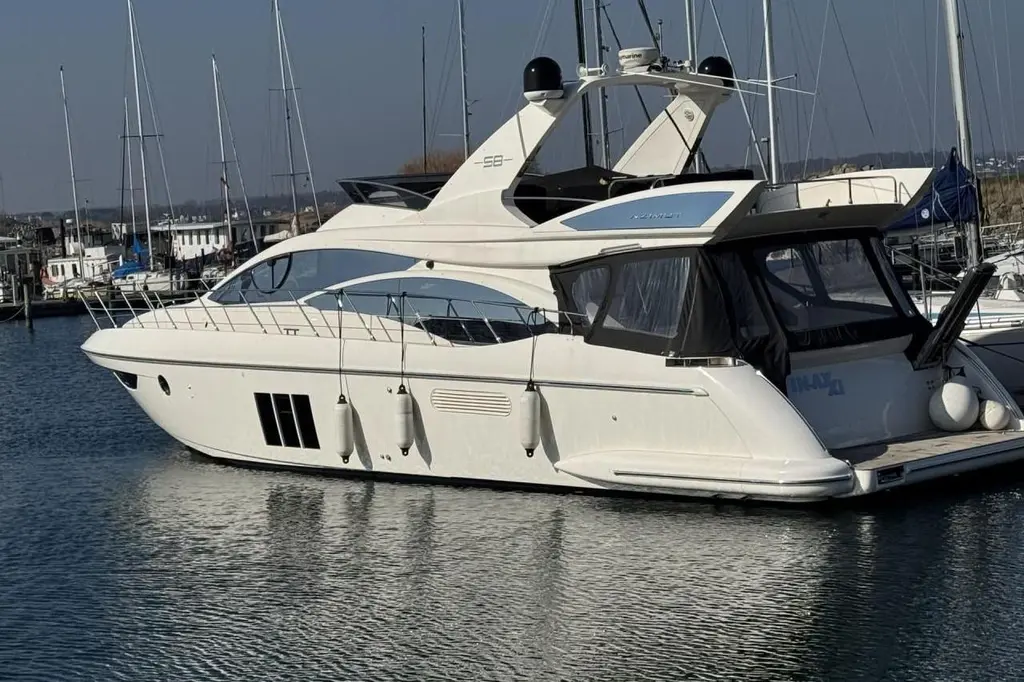 2008 Azimut 58 Yacht For Sale in Copenhagen 2008 Azimut 58 Yacht For Sale in Copenhagen