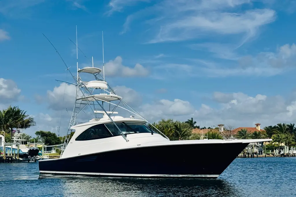 BUZZY 2017 Viking 52 Sport Tower Yacht For Sale in Hampton Bays NY