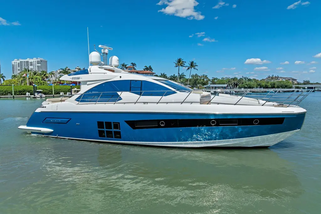 RADIO WAVES 2015 Azimut 55S Yacht For Sale in Naples FL RADIO WAVES 2015 Azimut 55S Yacht For Sale in Naples FL