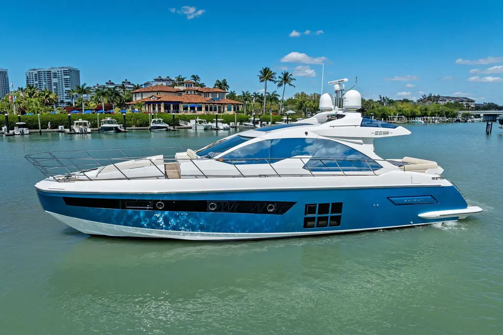 RADIO WAVES 2015 Azimut 55S Yacht For Sale in Naples FL RADIO WAVES 2015 Azimut 55S Yacht For Sale in Naples FL