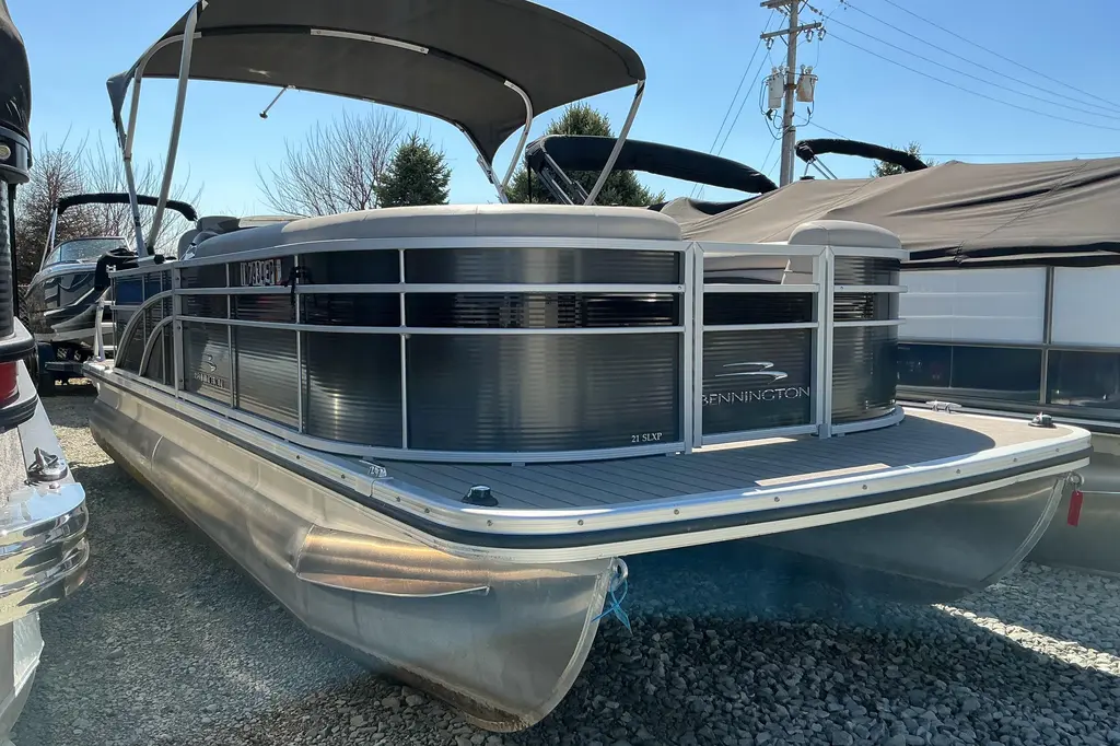 2018 Bennington SX 21 SLXP Yacht For Sale in Noblesville IN 2018 Bennington SX 21 SLXP Yacht For Sale in Noblesville IN