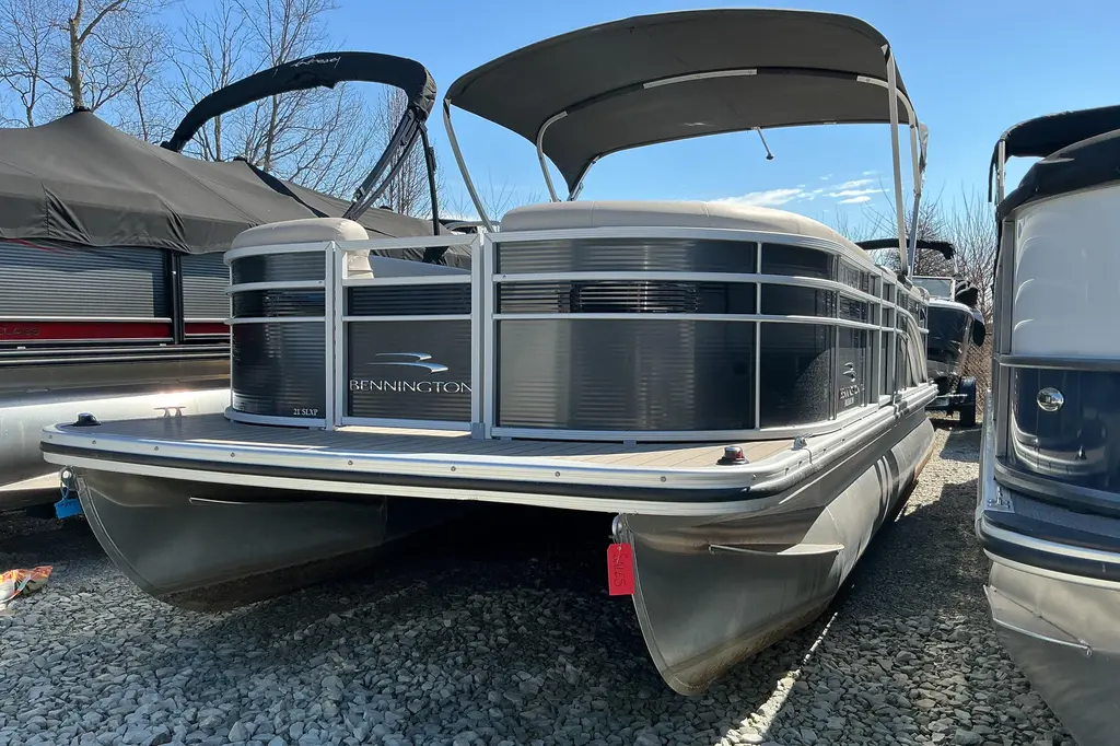2018 Bennington SX 21 SLXP Yacht For Sale in Noblesville IN 2018 Bennington SX 21 SLXP Yacht For Sale in Noblesville IN