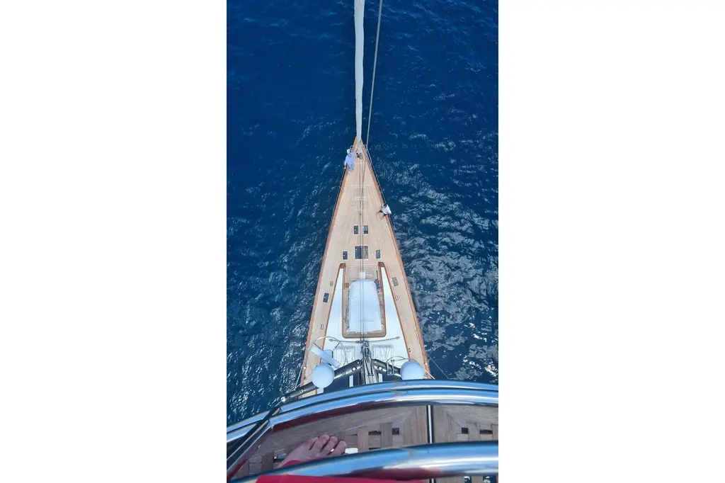 AKALAM 2011 Pendennis 105 Yacht For Sale in Valencia ES-V
