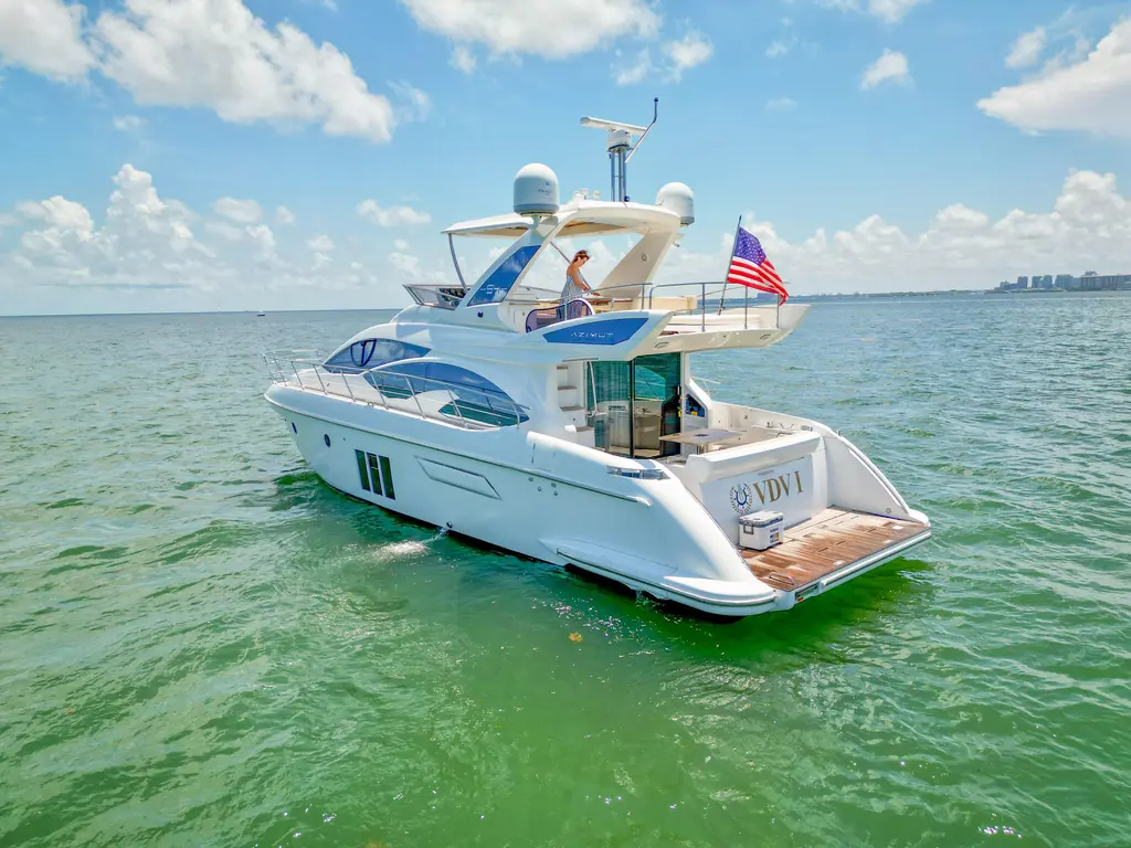 2015 Azimut 54 Yacht For Sale in Miami FL 2015 Azimut 54 Yacht For Sale in Miami FL