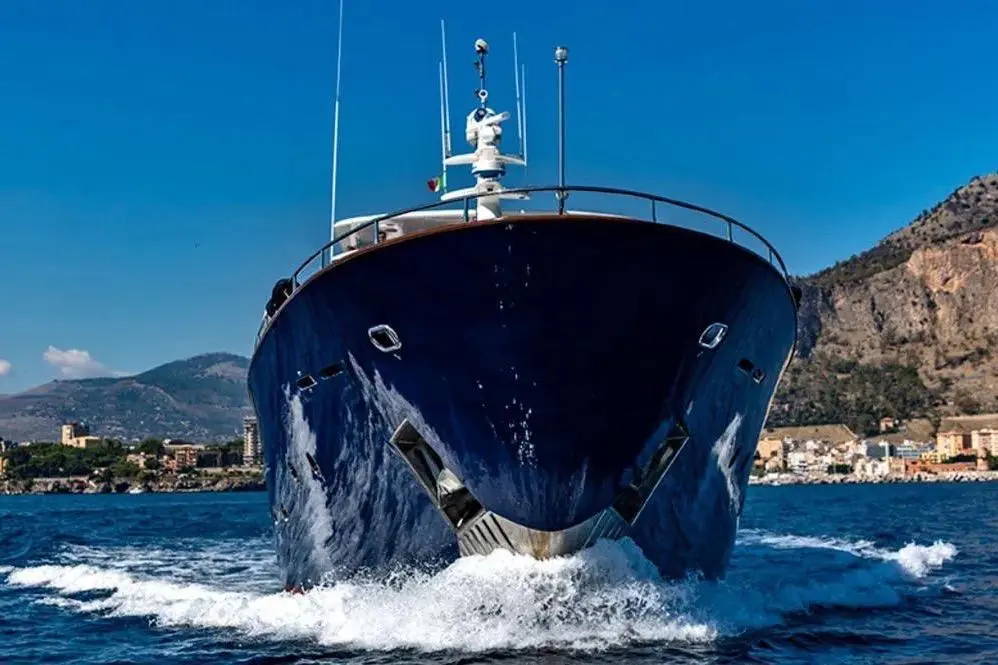 2002 105 Yacht For Sale in Barletta IT-BT 2002 105 Yacht For Sale in Barletta IT-BT