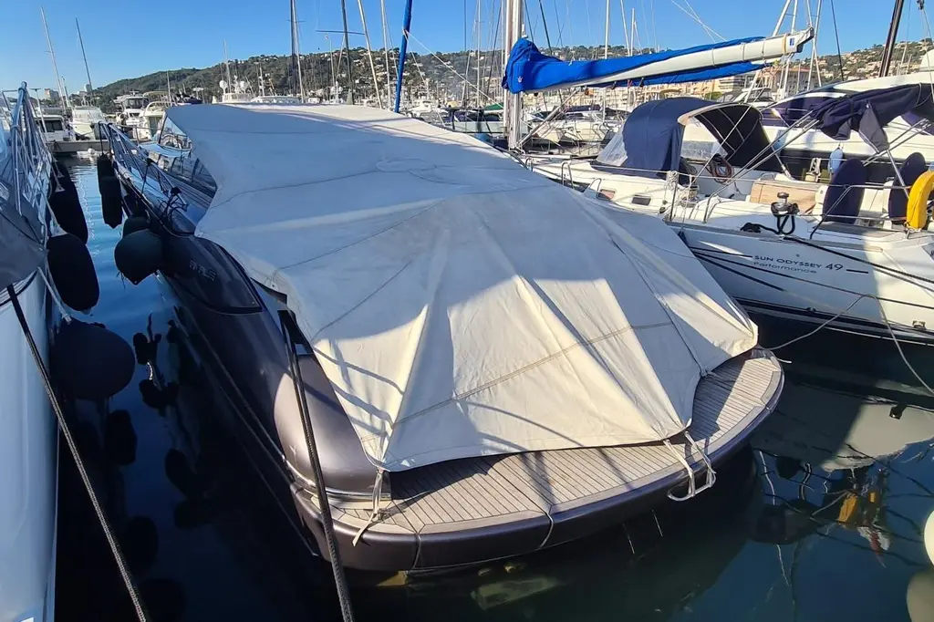 2005 Riva 52' Rivale Yacht For Sale in Cannes 2005 Riva 52' Rivale Yacht For Sale in Cannes