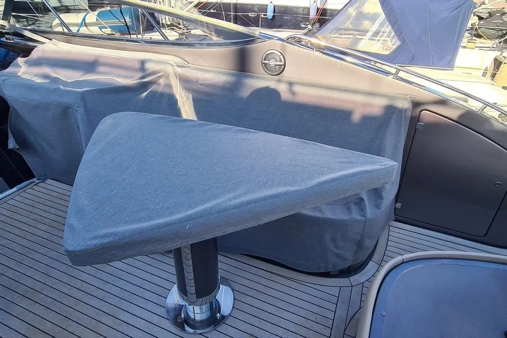 2005 Riva 52' Rivale Yacht For Sale in Cannes 2005 Riva 52' Rivale Yacht For Sale in Cannes
