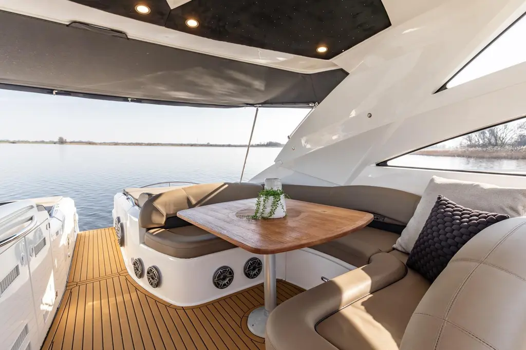 2008 Fairline Targa 52 GT Yacht For Sale in Elburg 2008 Fairline Targa 52 GT Yacht For Sale in Elburg