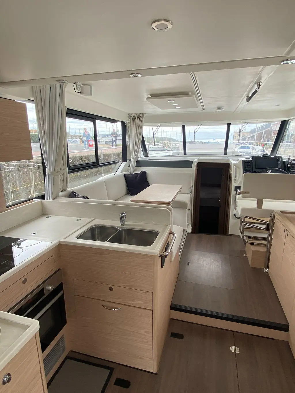 2023 Beneteau Swift Trawler 41 Fly Yacht For Sale in Deauville 14 2023 Beneteau Swift Trawler 41 Fly Yacht For Sale in Deauville 14