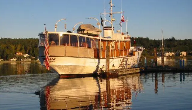DEERLEAP 1929 Custom HOFFAR-BEECHING Fantail Yacht BRING ALL OFFERS Yacht For Sale in Port Orchard WA DEERLEAP 1929 Custom HOFFAR-BEECHING Fantail Yacht BRING ALL OFFERS Yacht For Sale in Port Orchard WA