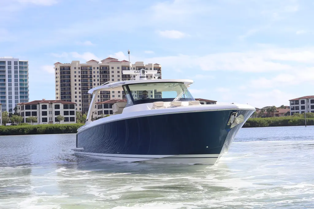 2023 Tiara Yachts 43 LS Yacht For Sale in Tampa FL 2023 Tiara Yachts 43 LS Yacht For Sale in Tampa FL